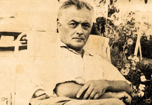 17-sentabr – O‘zbekiston yozuvchisi Abdulla Qahhor tavallud topgan kun.
