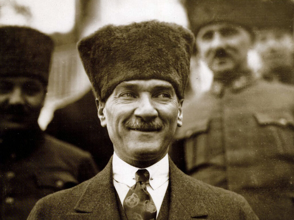 19-may - Mustafo Kamol Otaturk tug‘ilgan kun.