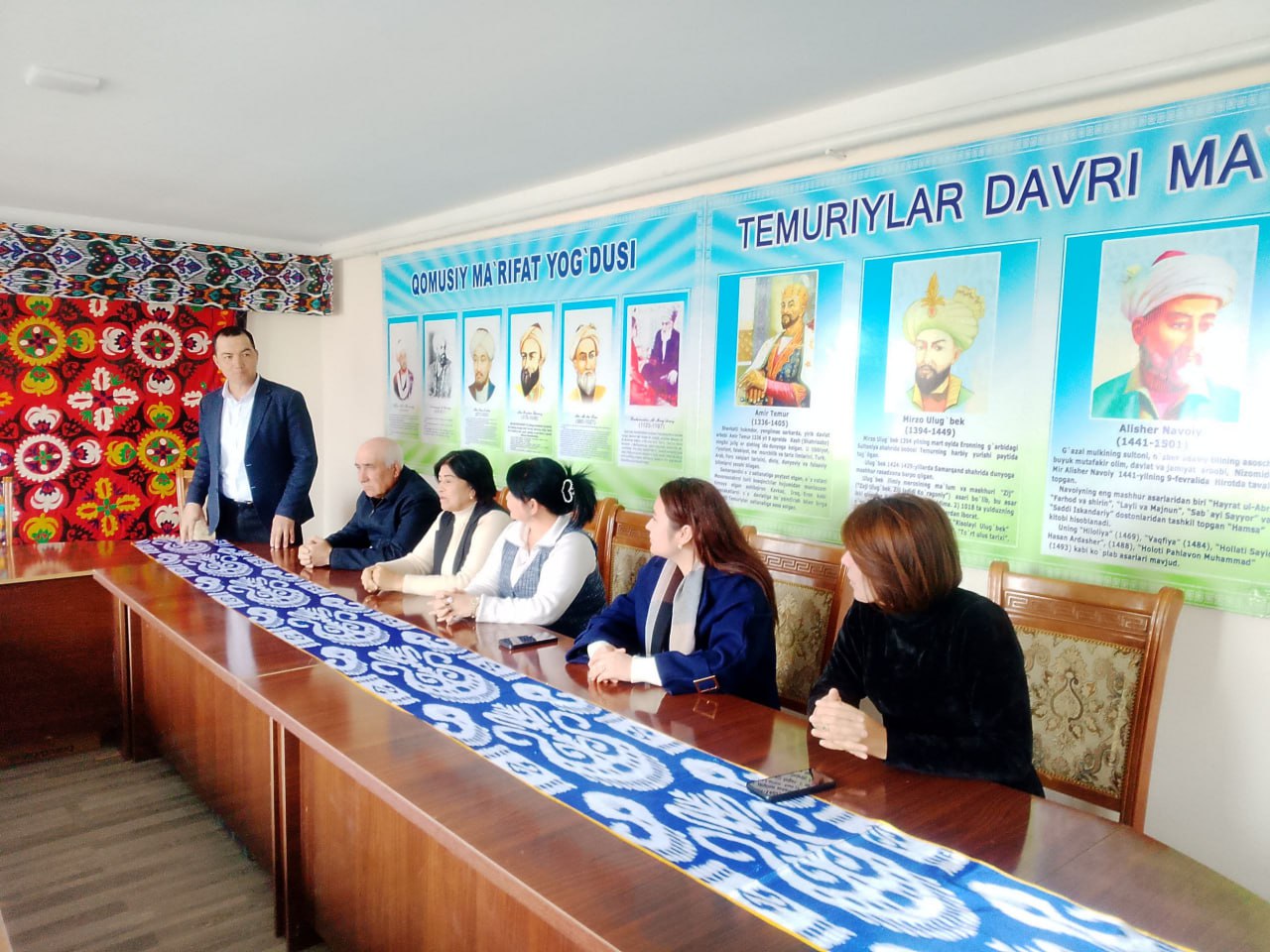 "O'zbekiston-xalqaro hamjamiyatning teng huquqli azosi" nomli davra suhbati